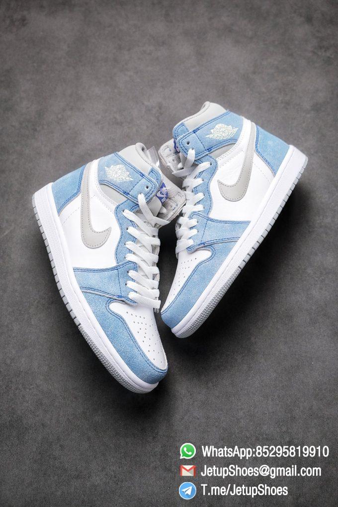 RepSnkrs Air Jordan 1 Retro High OG Hyper Royal 555088 402 White Suede Upper faded blue Overlay Best RepSneakers 01